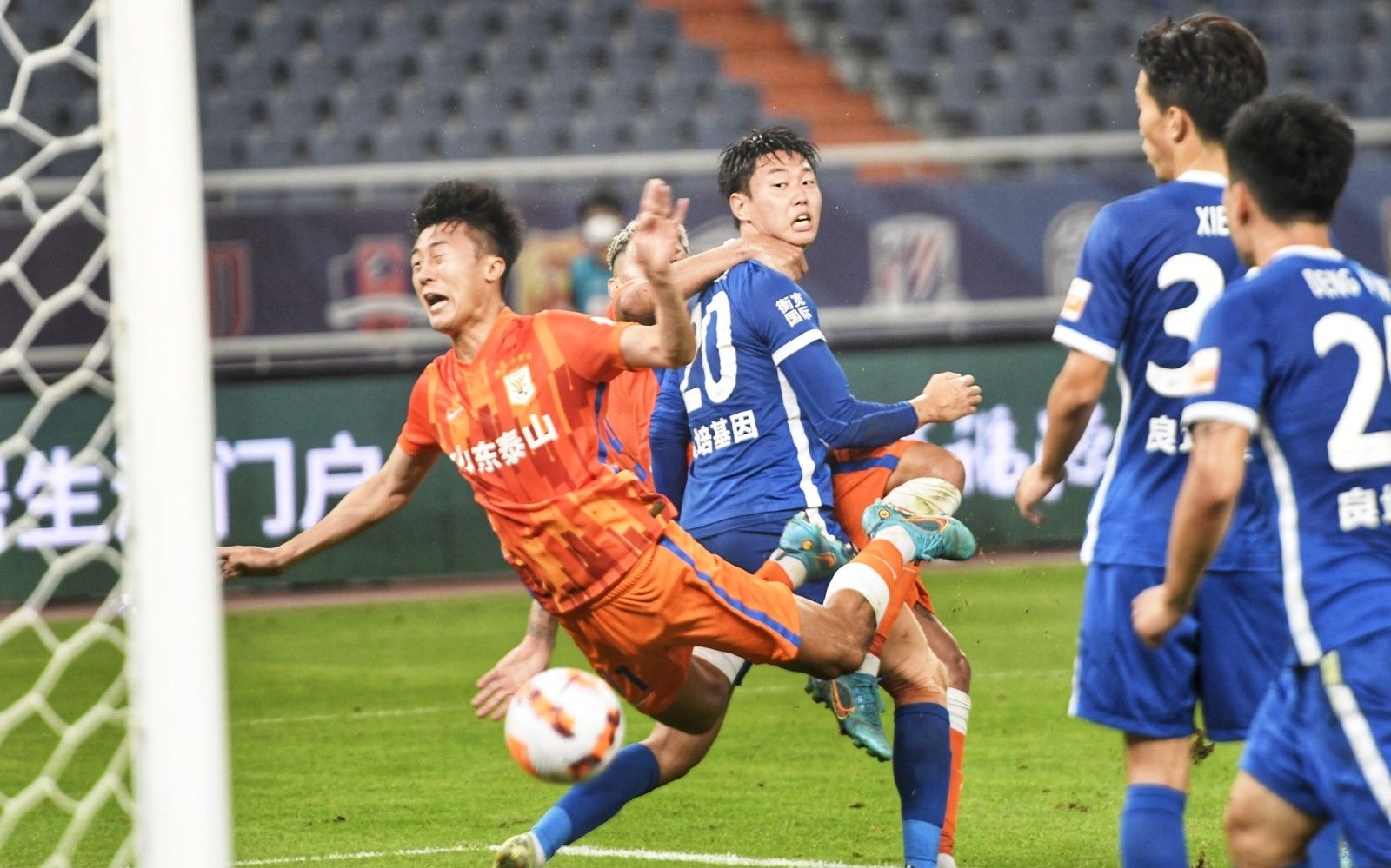 德媒预测拜仁vs弗赖堡首发：之前缺席训练的诺伊尔在列（德媒预测拜仁战弗赖堡首发：此前缺席训练的诺伊尔入选）