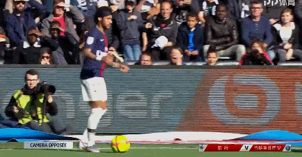 科瓦奇：我不是阿德耶米的父亲，需把精力放在联赛上（科瓦奇：我不是阿德耶米的家长，球队应将重心放在联赛）