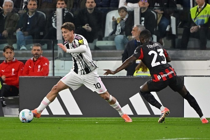 赫罗纳2-1逆转皇家社会，齐甘科夫包办2球（赫罗纳2-1翻盘皇家社会，齐甘科夫独中两元）