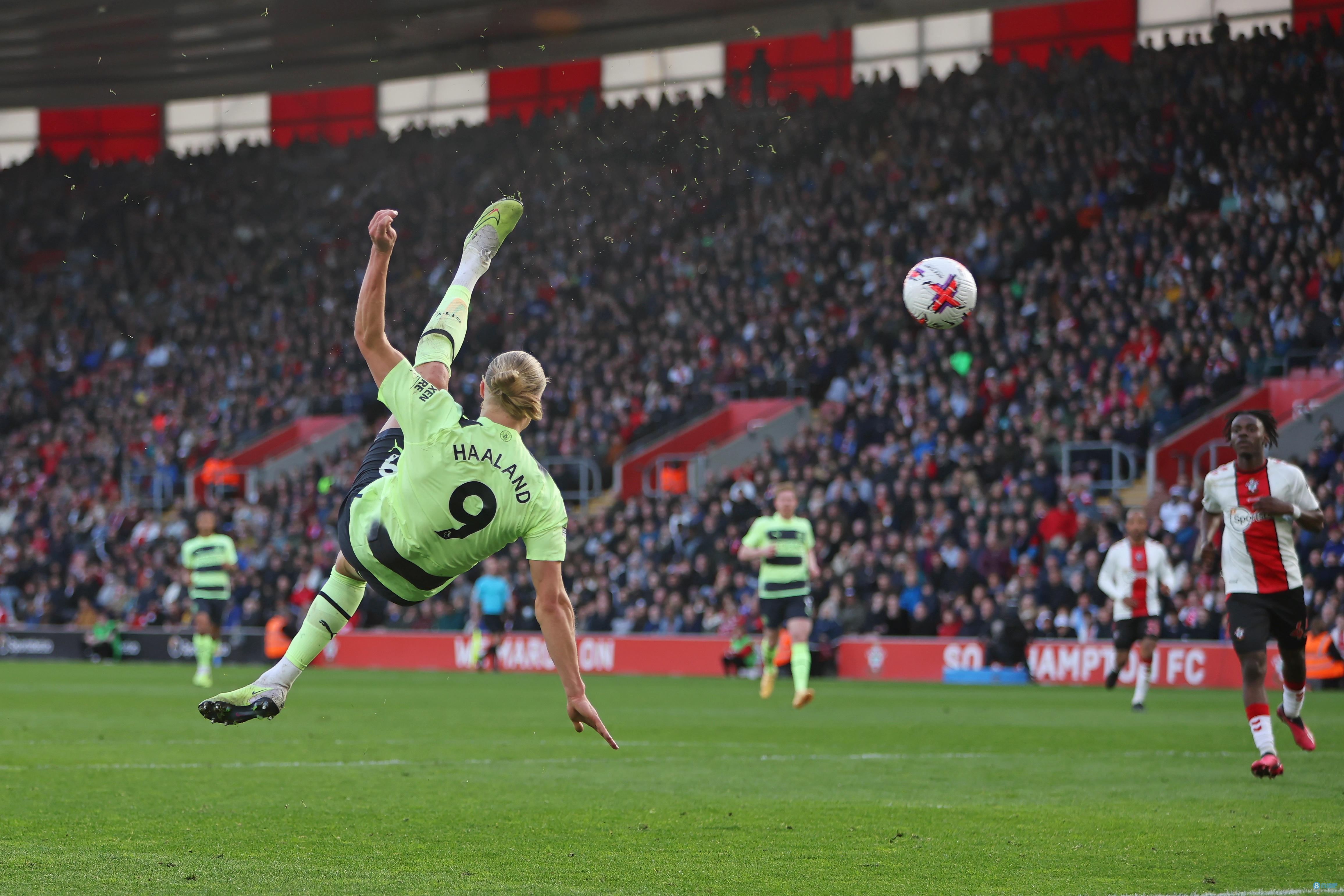 德转列希腊球员历史身价前10：马诺拉斯4500万第1，帕帕上榜（德转公布希腊球员历史身价TOP10：马诺拉斯4500万领跑，帕帕入围）