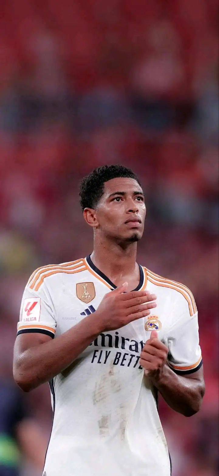 弗罗因德：冲击三冠王？现在不会讨论这个；在和于帕谈续约（弗罗因德：三冠暂不讨论，正与于帕进行续约谈判）