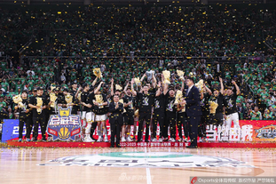 西班牙客战格鲁吉亚：费兰、梅里诺、库巴西首发，KK出战（西班牙做客格鲁吉亚：费兰、梅里诺、库巴西先发，KK出战）