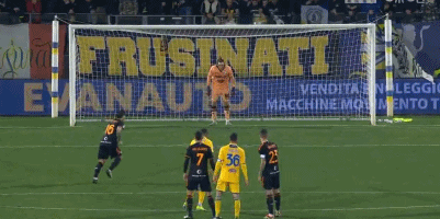 曼晚：多古和达洛特撑不起来曼联左路，俱乐部冬窗可能有动作