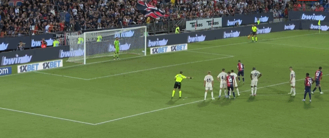 北京国安在2025年足协杯夺冠，五冠登顶，与上海海港同获亚冠资格，但亚冠表现惨淡，中超差距明显。