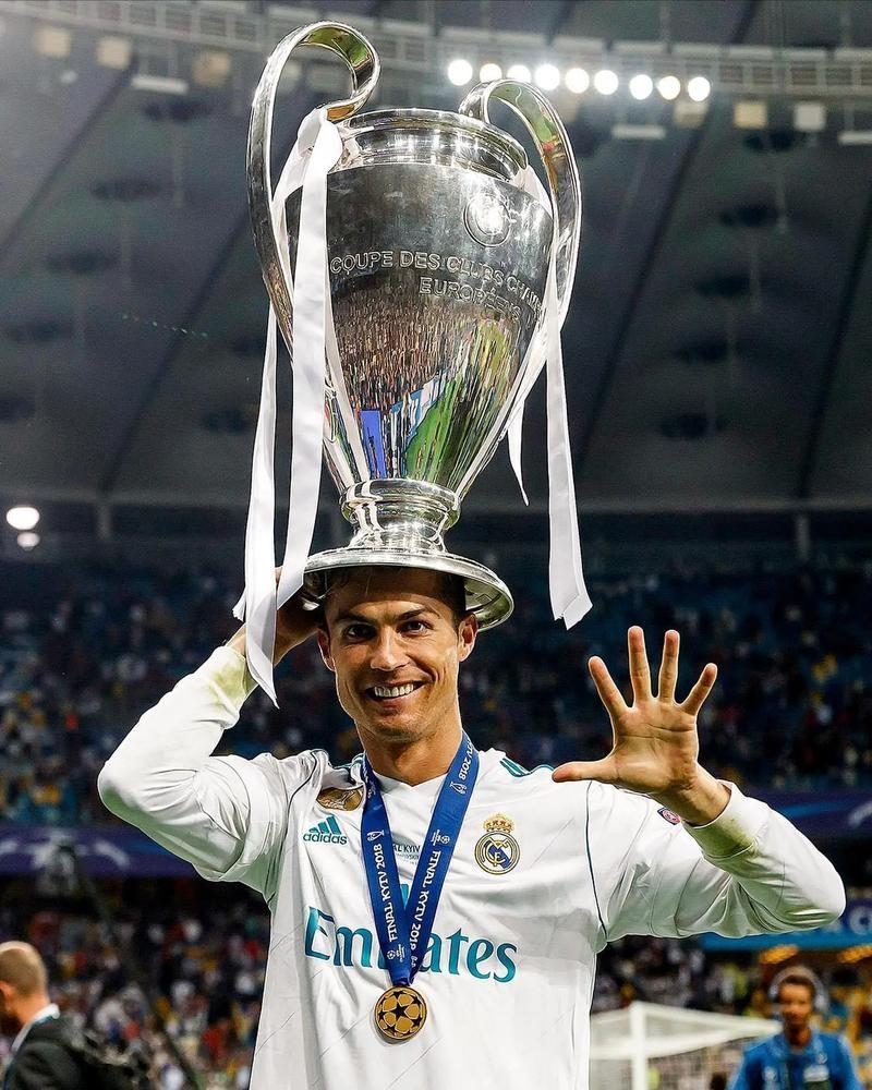 古利特：意甲仅国米有机会赢欧冠；尤文过去很强但如今很挣扎（古利特：意甲问鼎欧冠只看国米；尤文昔日强势如今挣扎）